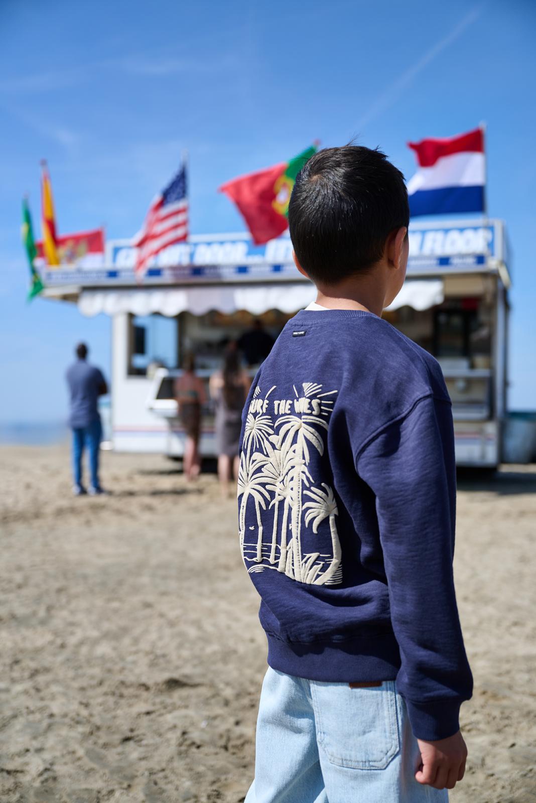 LOOKBOOK SS26 | SNACKS 'N SERVING GREAT LOOKS -